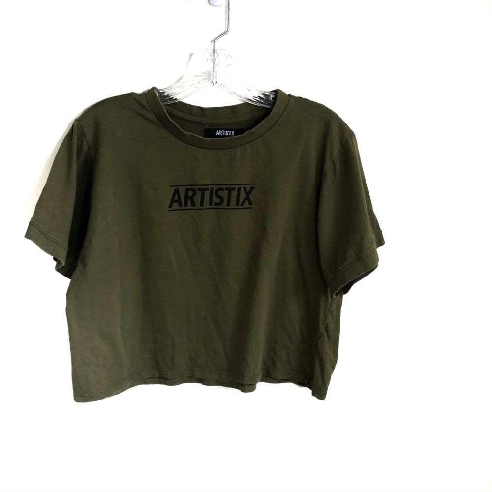 Artistix Cropped Tee Shirt